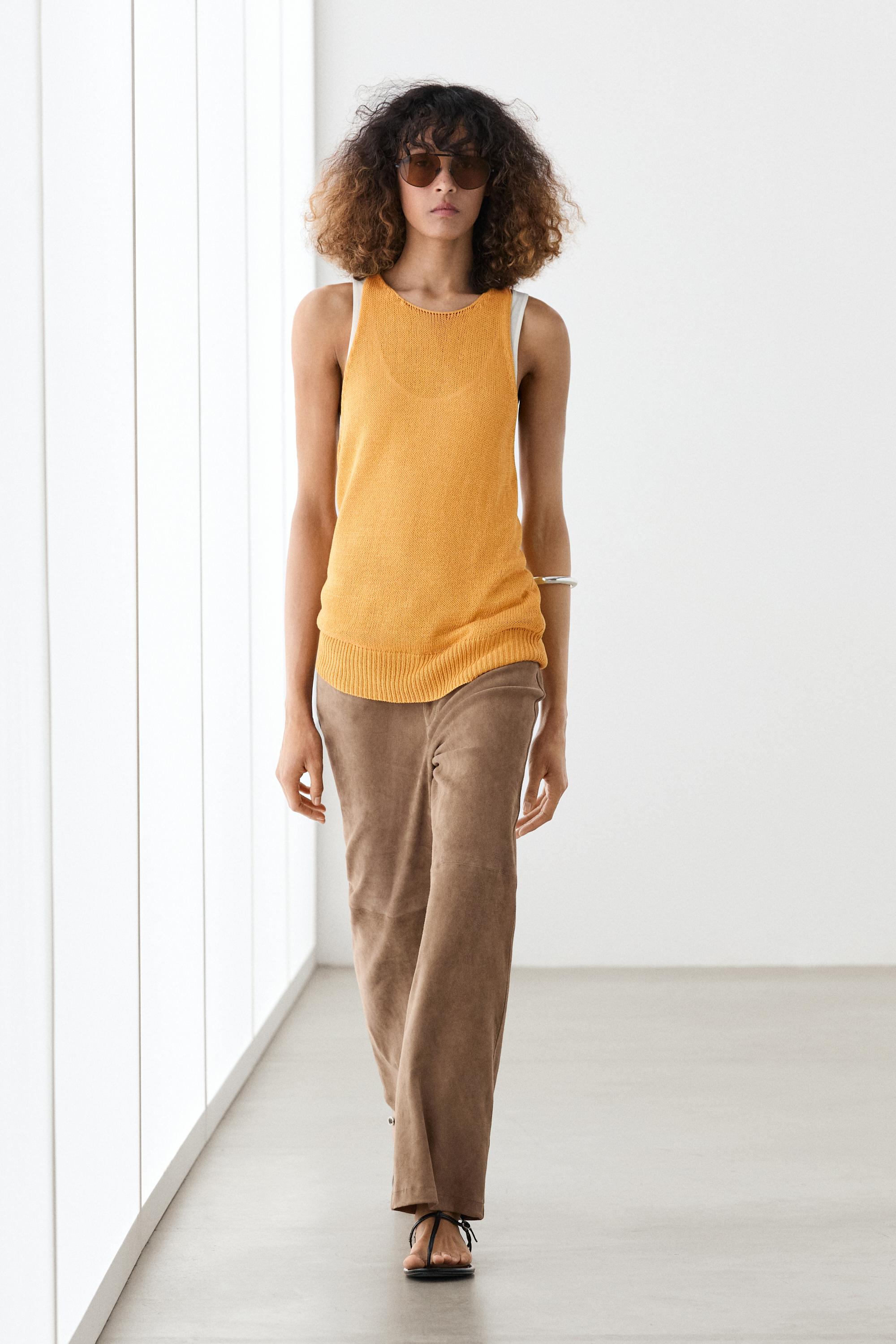 Top maille encolure américaine sans manches